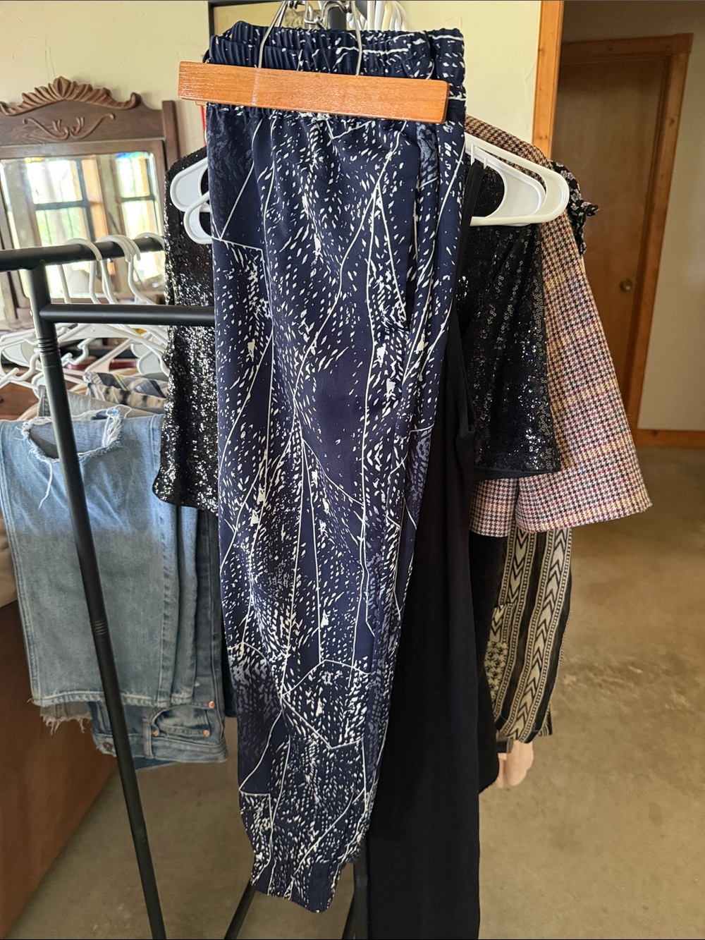 Mossimo Supply Co. Navy and White Abstract Print Pants